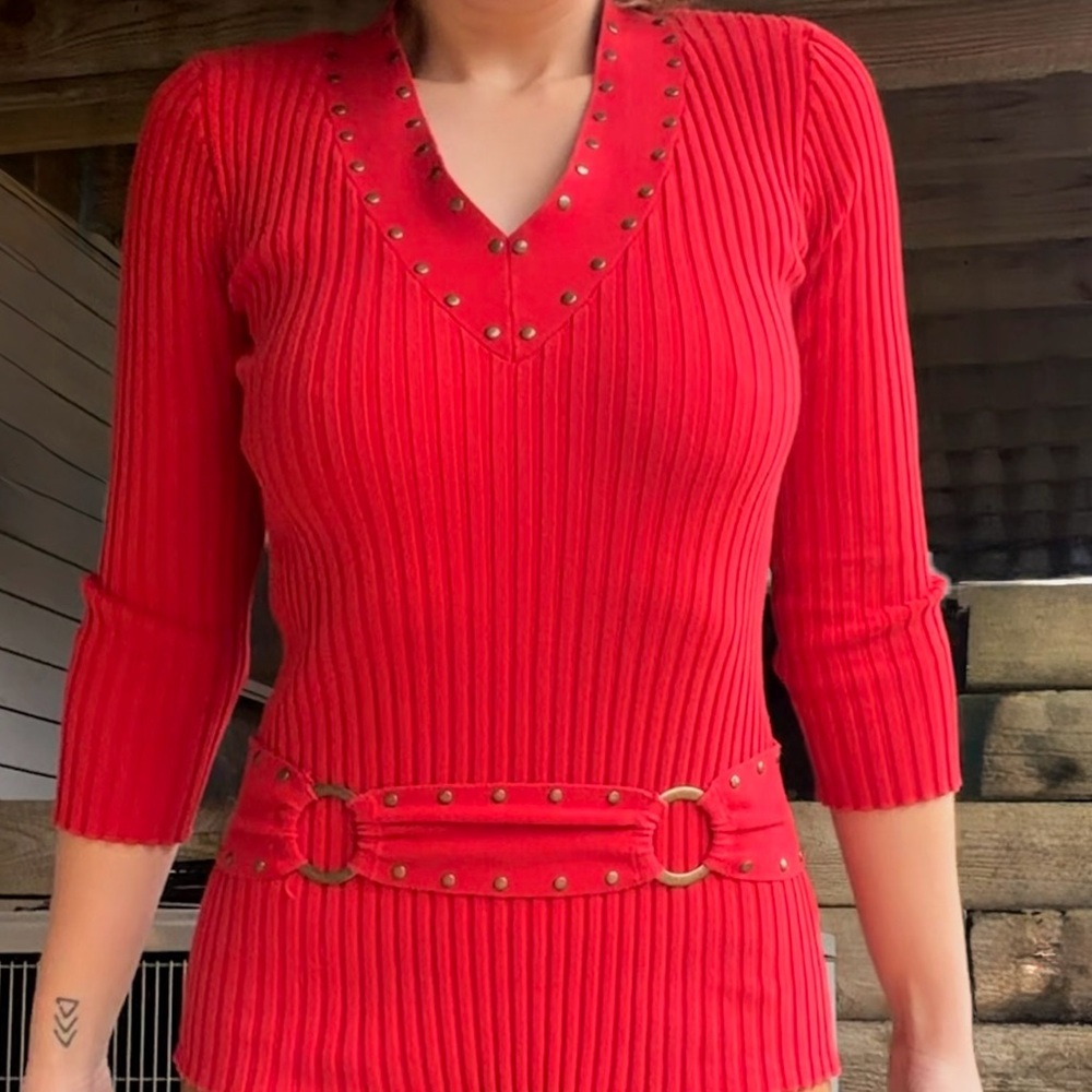 Y2K Vneck Studded Red Ribbed Top